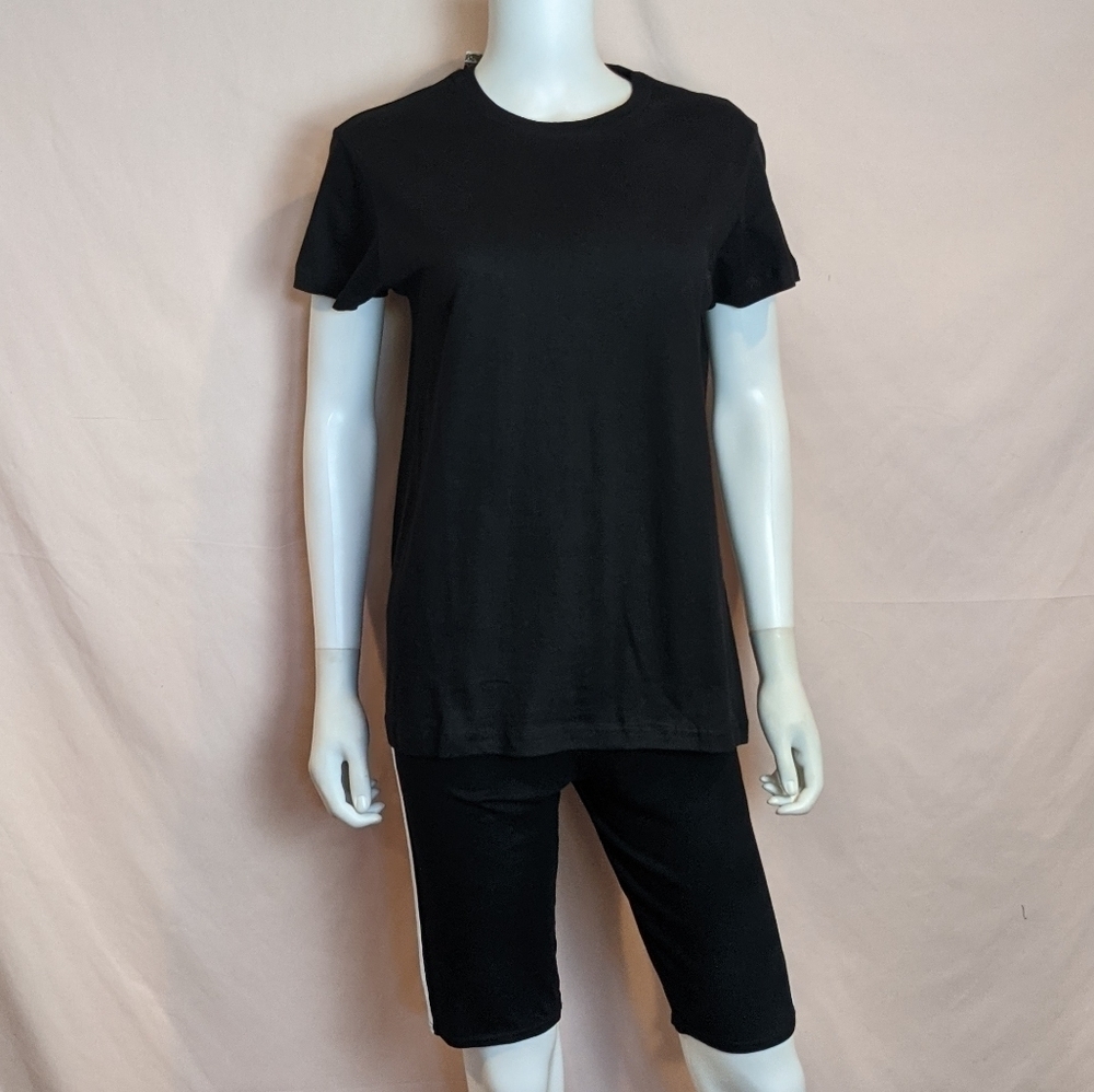 Boohoo Black Tee and Matching Side Stripe Cycling Shorts Set size 8